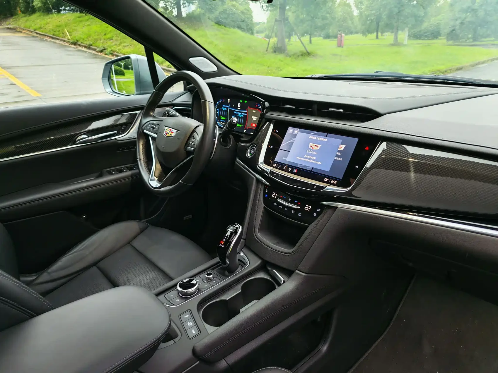 Cadillac XT6 2025 2.0T 6-Seater AWD Executive Black Label Edition — фото 13