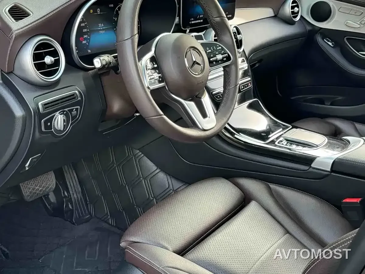 Mercedes-Benz GLC 2021 GLC 260 L 4MATIC Sporty — фото 8