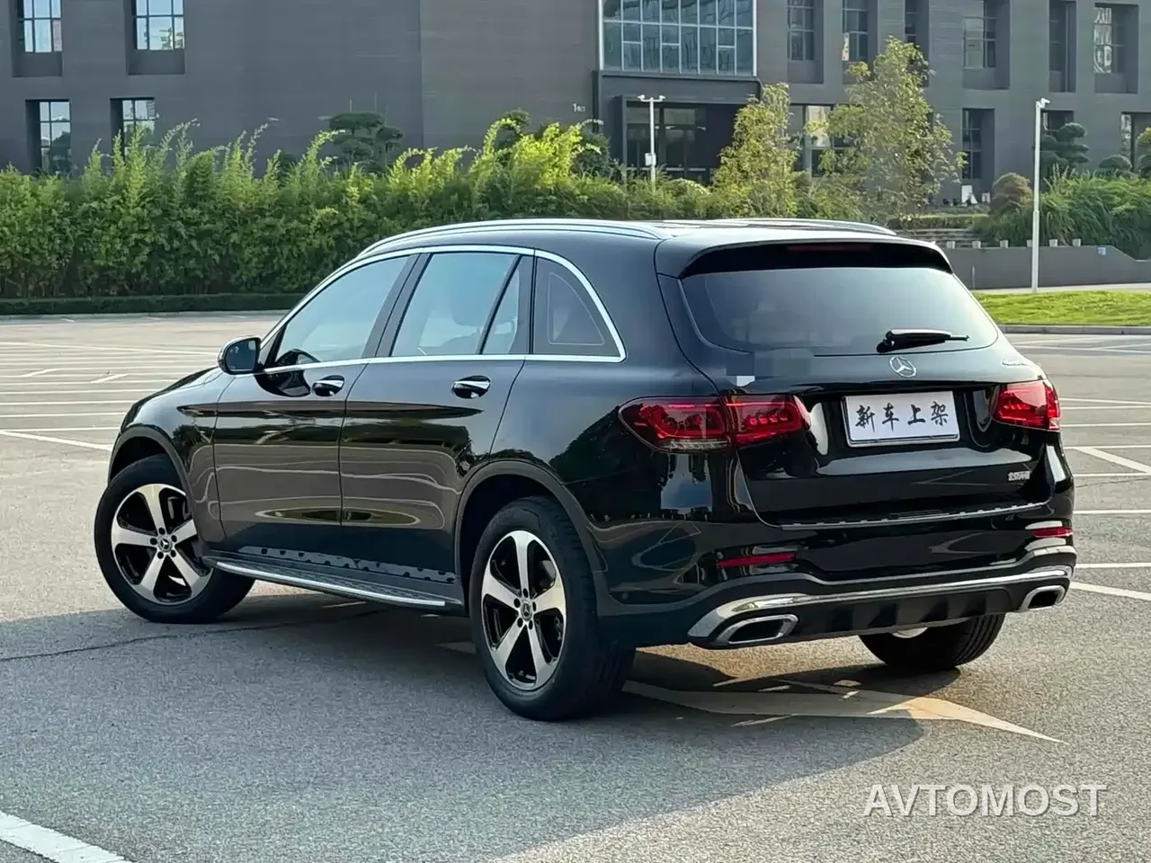 Mercedes-Benz GLC 2021 GLC 260 L 4MATIC Sporty — фото 6