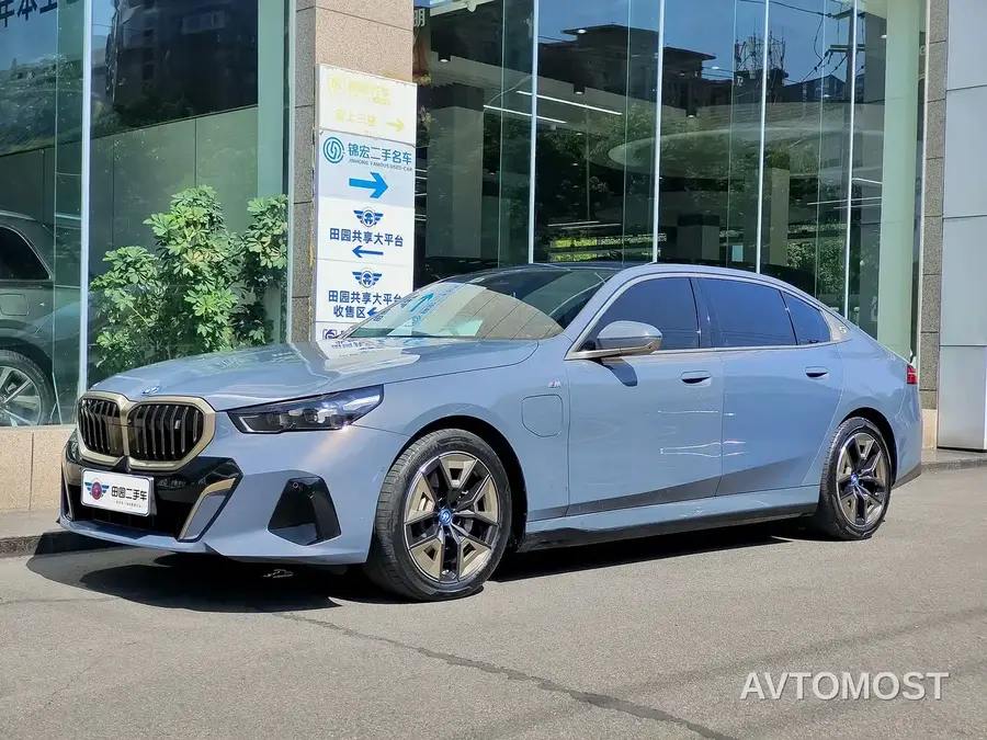 BMW i5 2024 eDrive 35L Premium Model M Sport Package