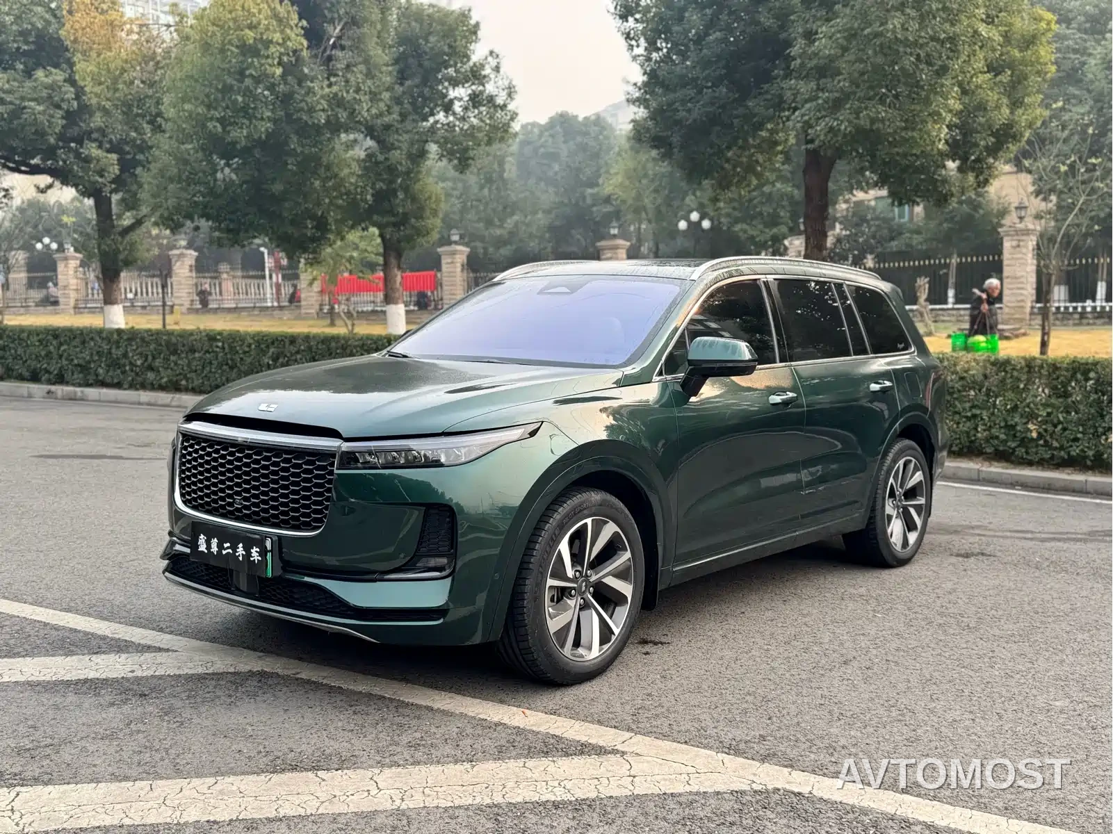 Li ONE 2021 Extended Range 6-Seater — фото 1