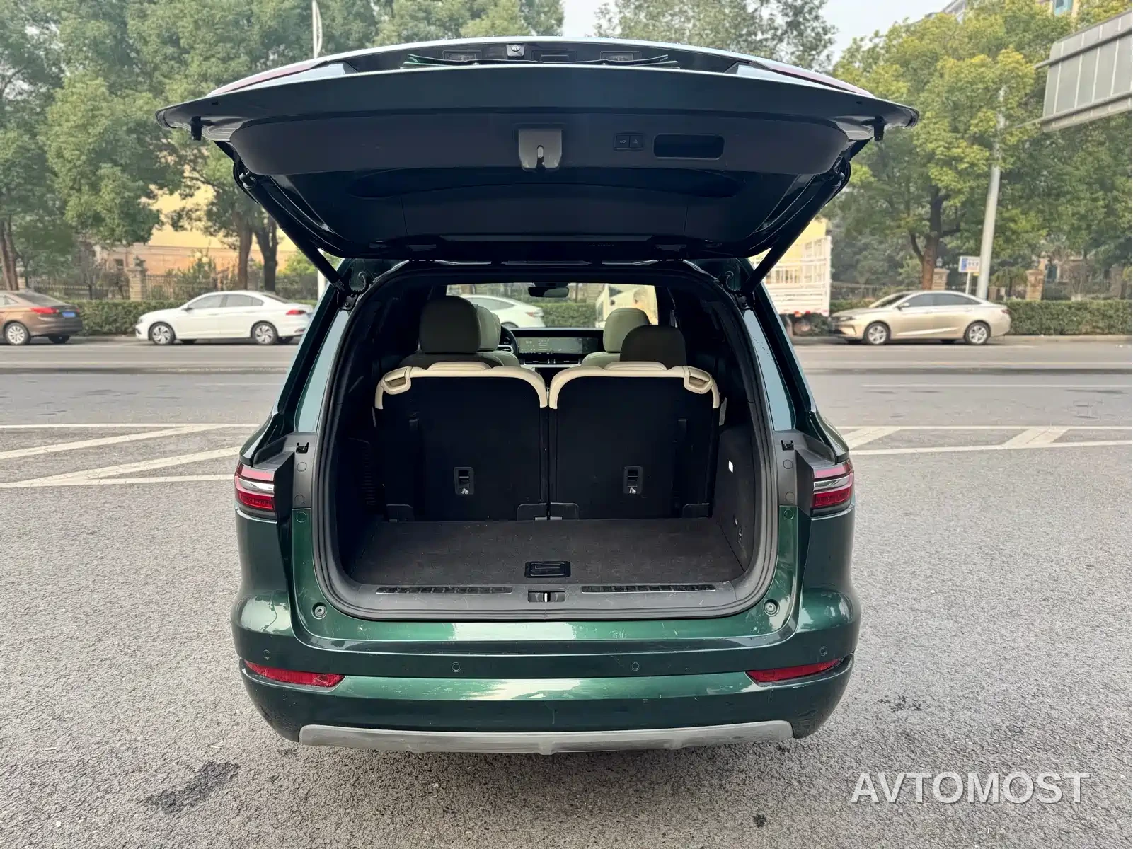 Li ONE 2021 Extended Range 6-Seater — фото 17
