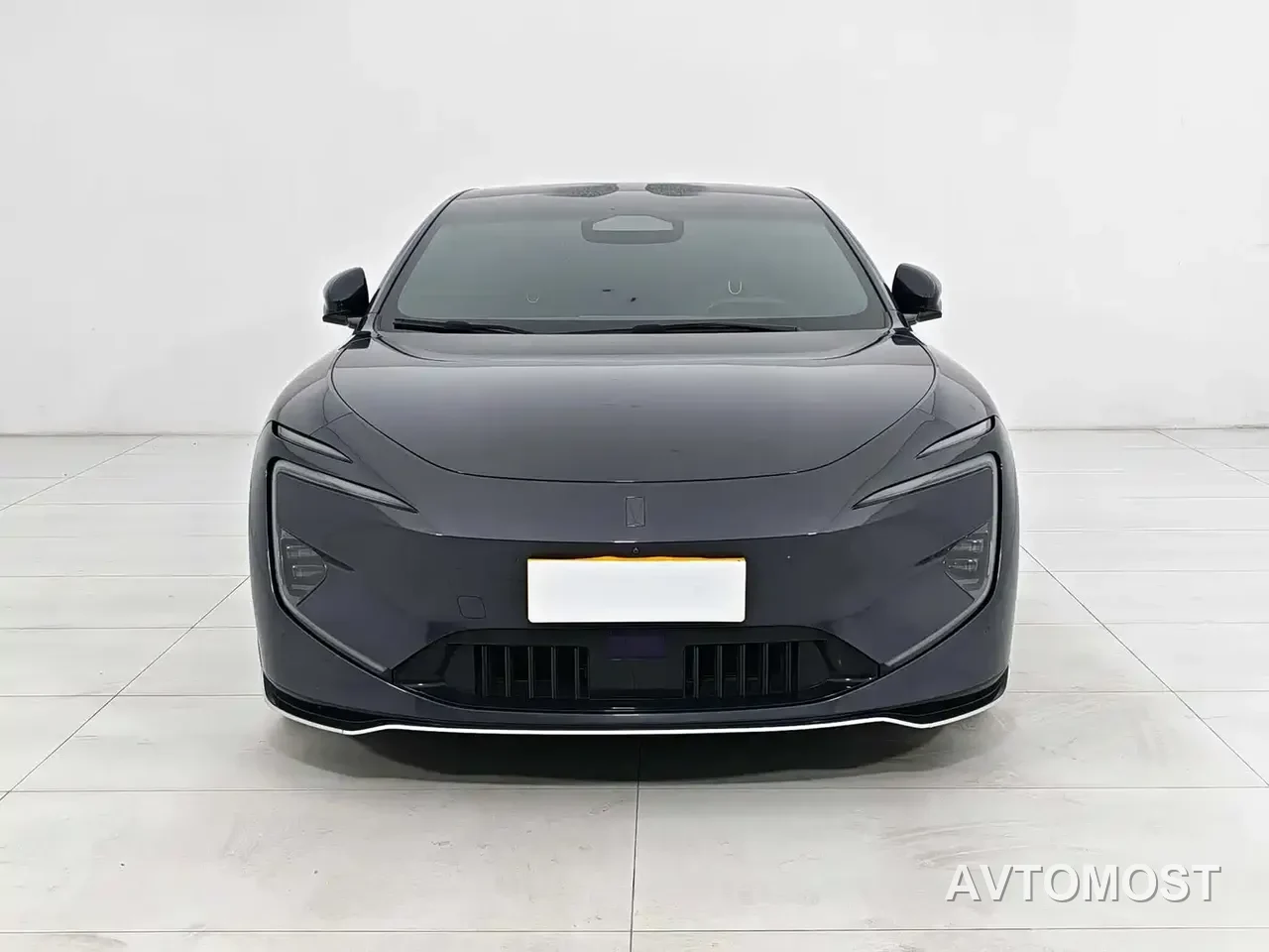 Avatr 12 2023 650 Triple Laser AWD Performance Edition — фото 2