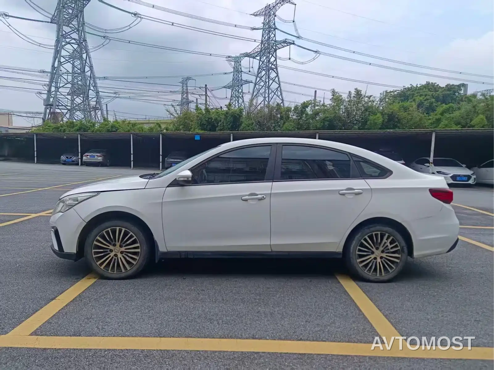 Dongfeng Fengxing S50EV 2020 Operation Model — фото 4