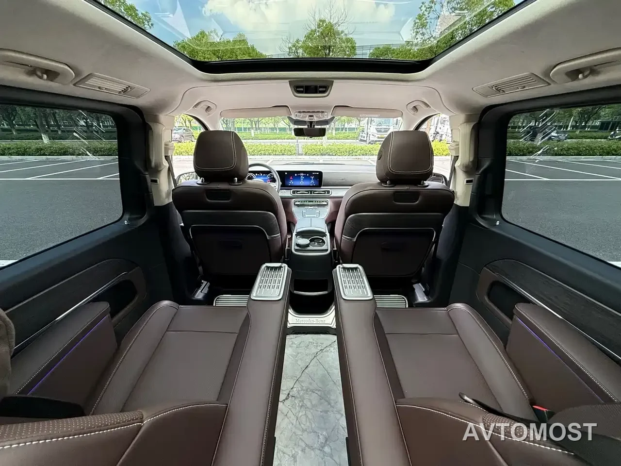 Mercedes-Benz V-Class 2024 V 300 L Long Wheelbase Luxury Edition — фото 8