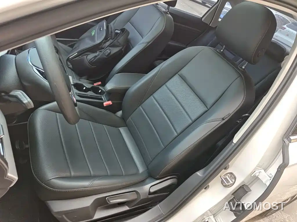 Volkswagen Lavida 2022 1.5L Auto Comfort Edition — фото 15