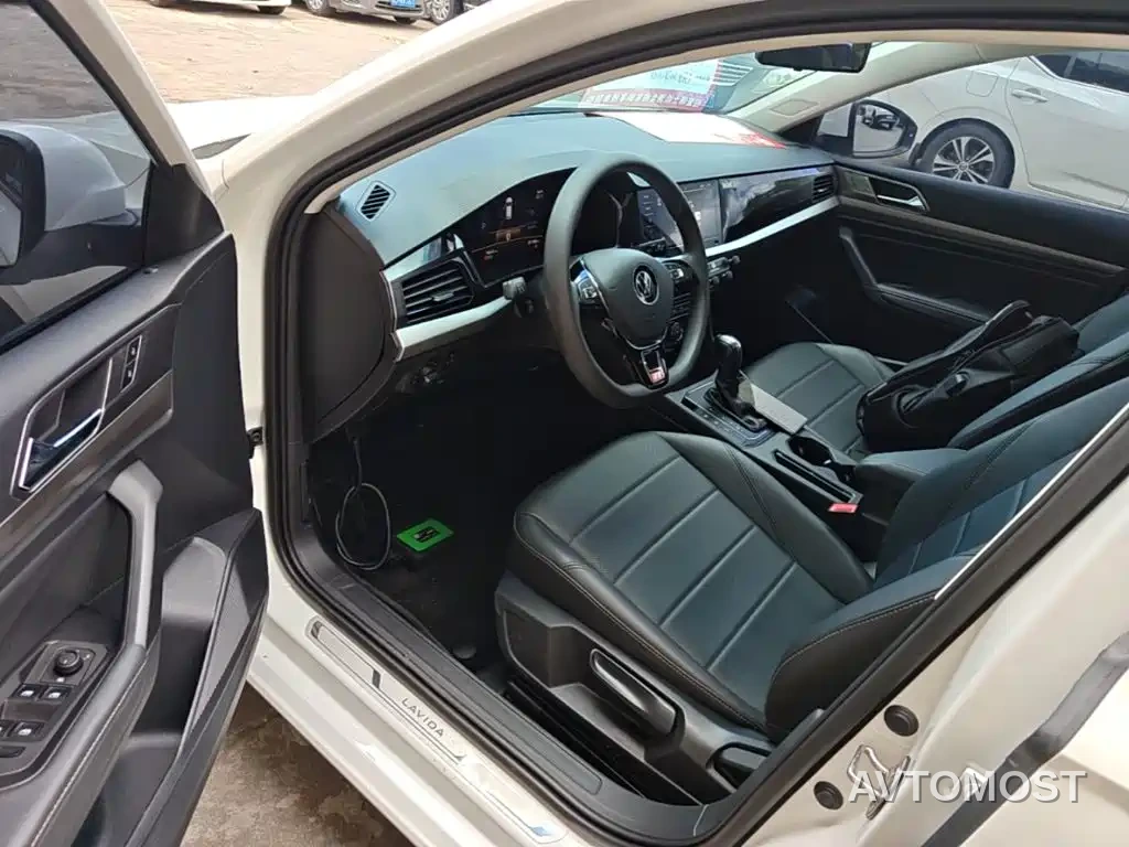 Volkswagen Lavida 2022 1.5L Auto Comfort Edition — фото 16