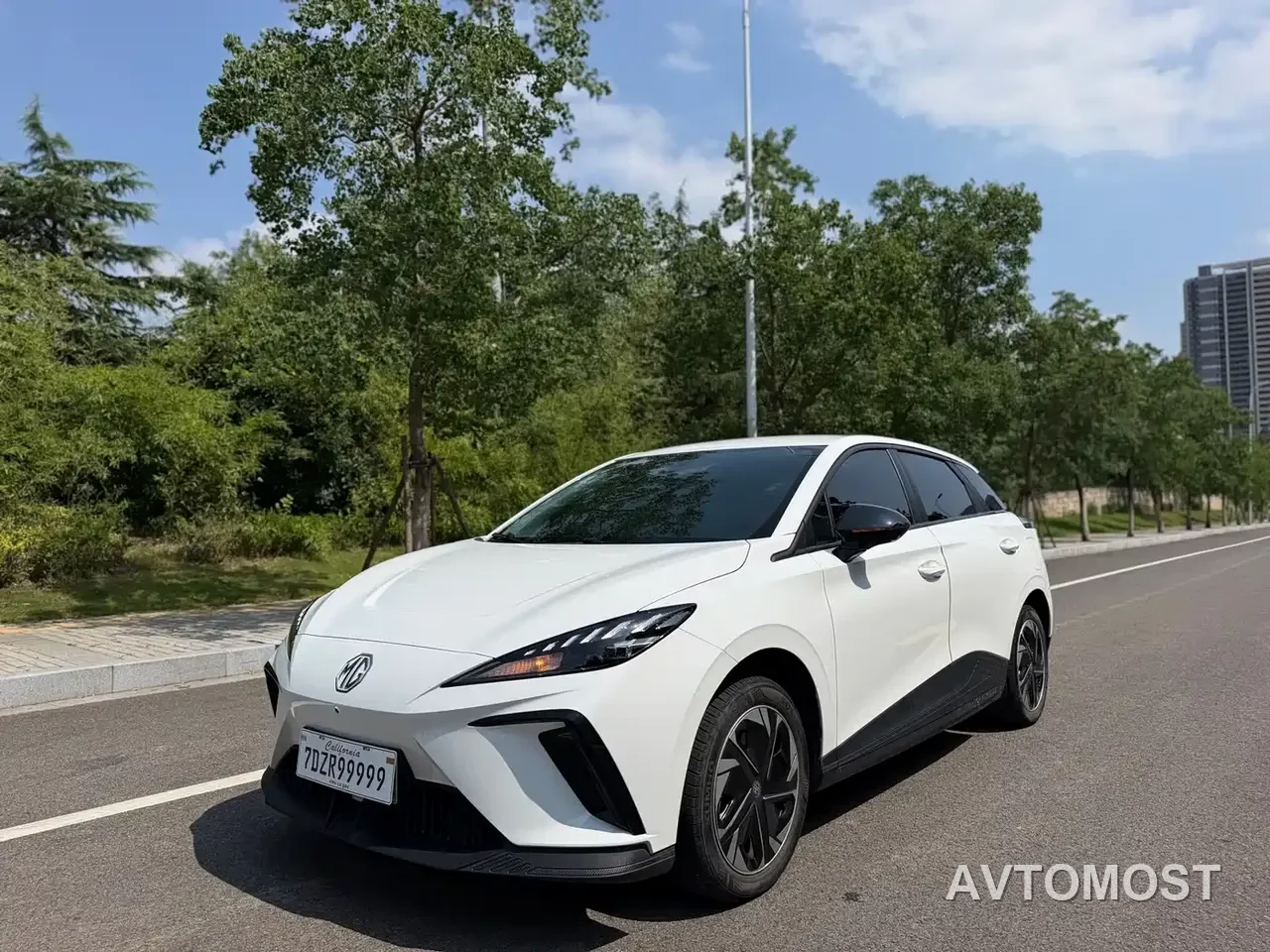 MG4 EV 2023 415km Overseas Champion Edition — фото 4