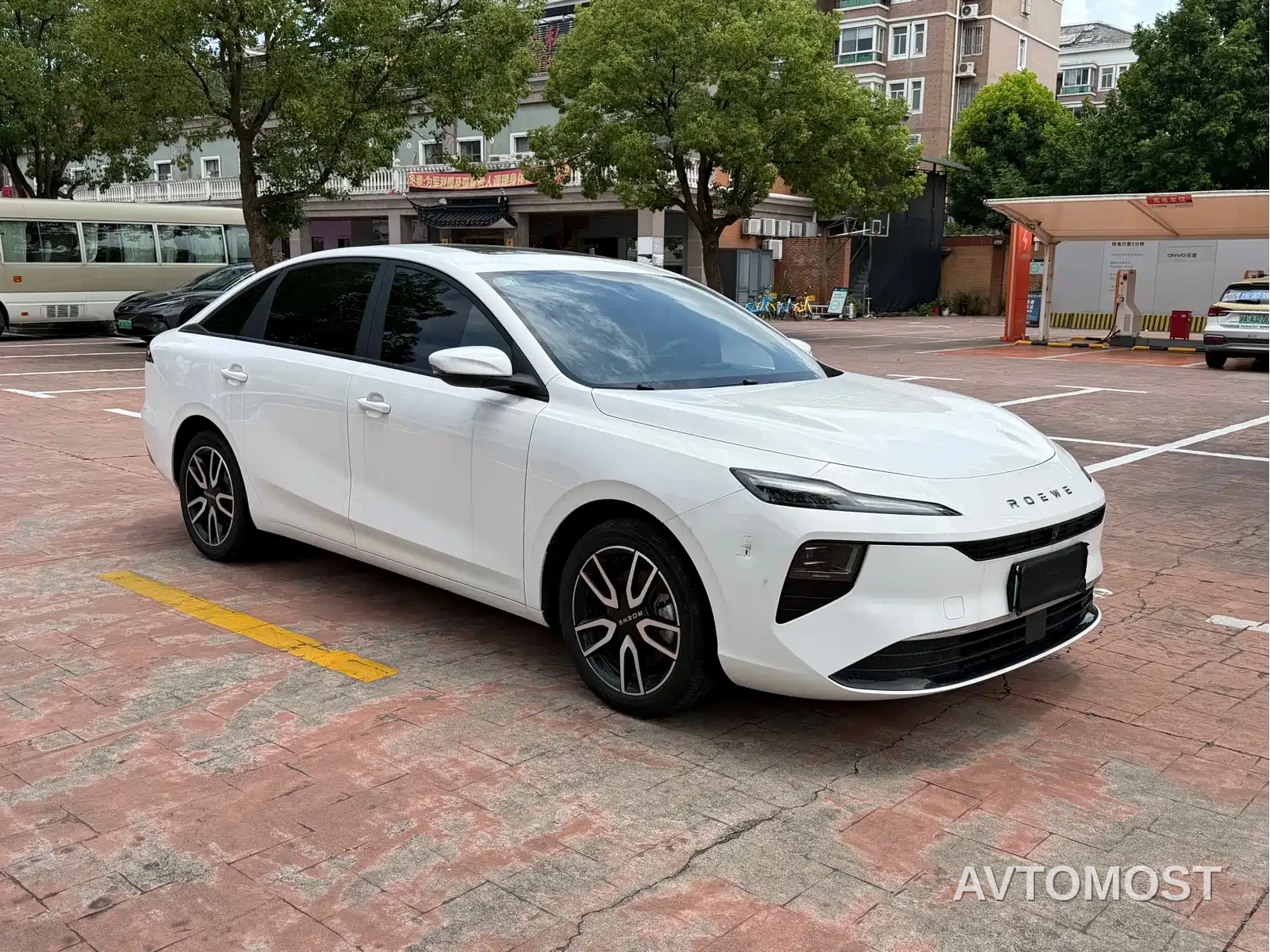 Roewe D6 2025 Model 450km Premium Edition — фото 2