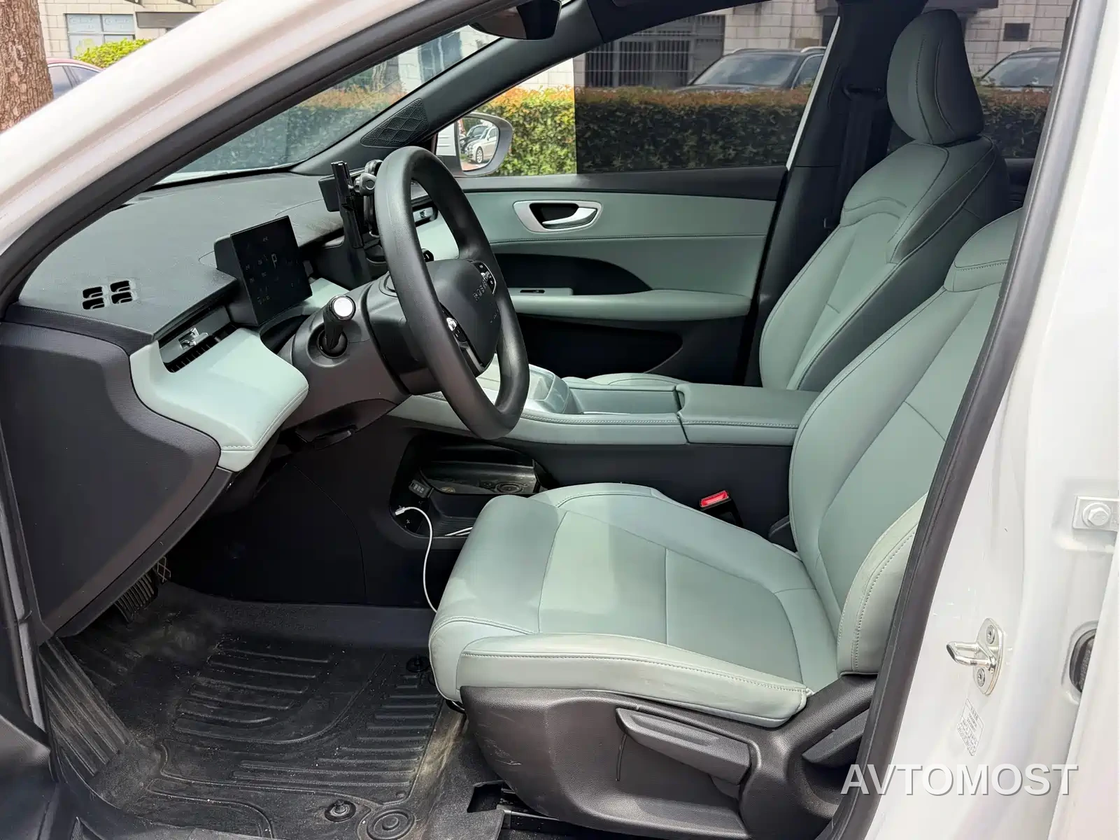 Roewe D6 2025 Model 450km Premium Edition — фото 3