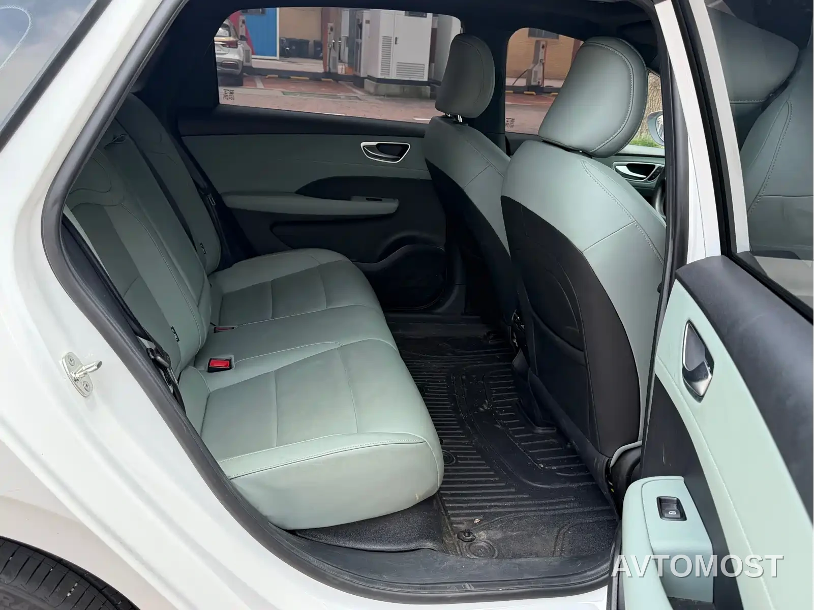 Roewe D6 2025 Model 450km Premium Edition — фото 7