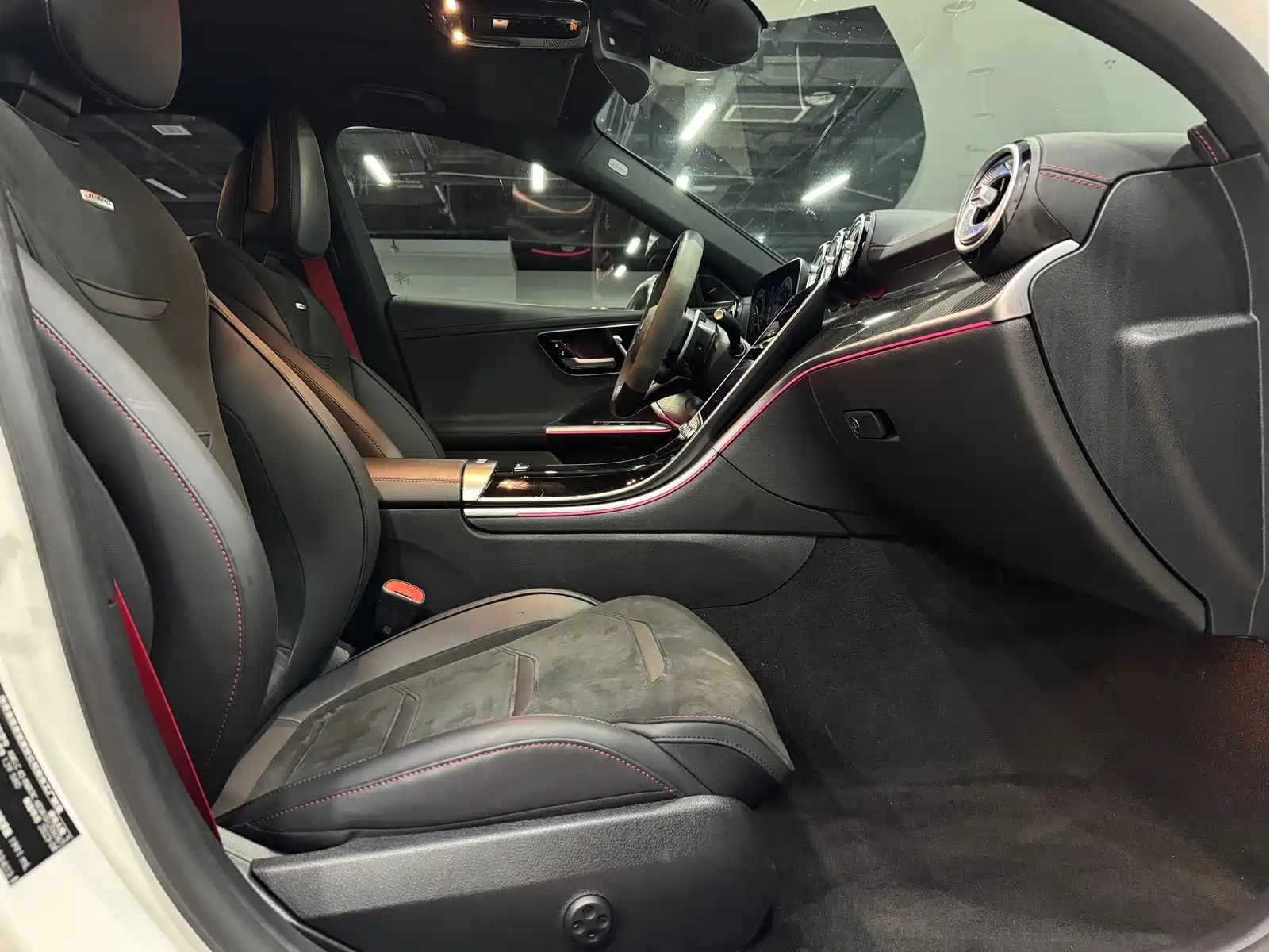 Mercedes-Benz C-Class AMG 2024 Facelift AMG C 43 4MATIC — фото 13
