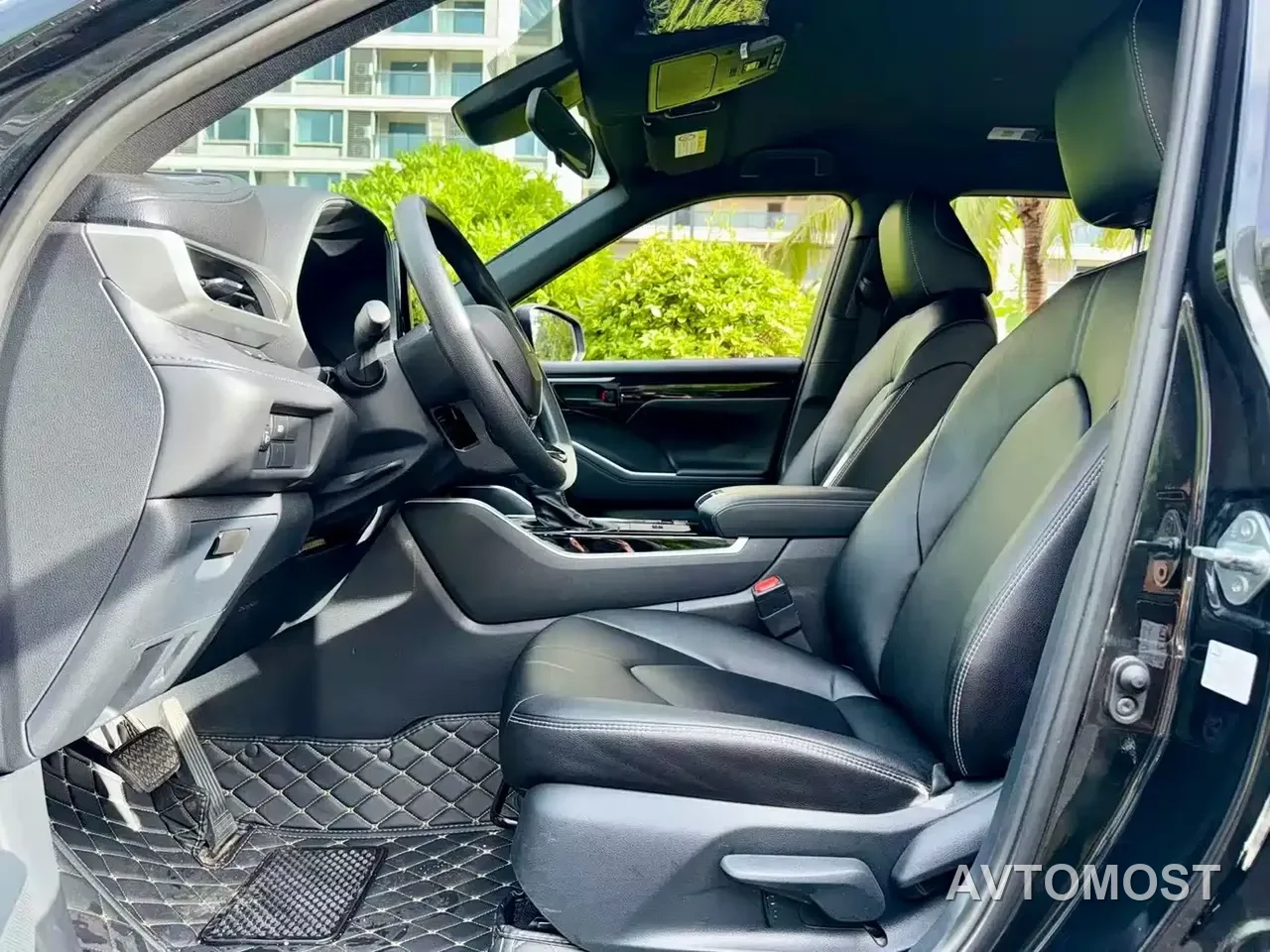Toyota Crown Kluger 2022 2.5L HEV 2WD Elite Edition — фото 13