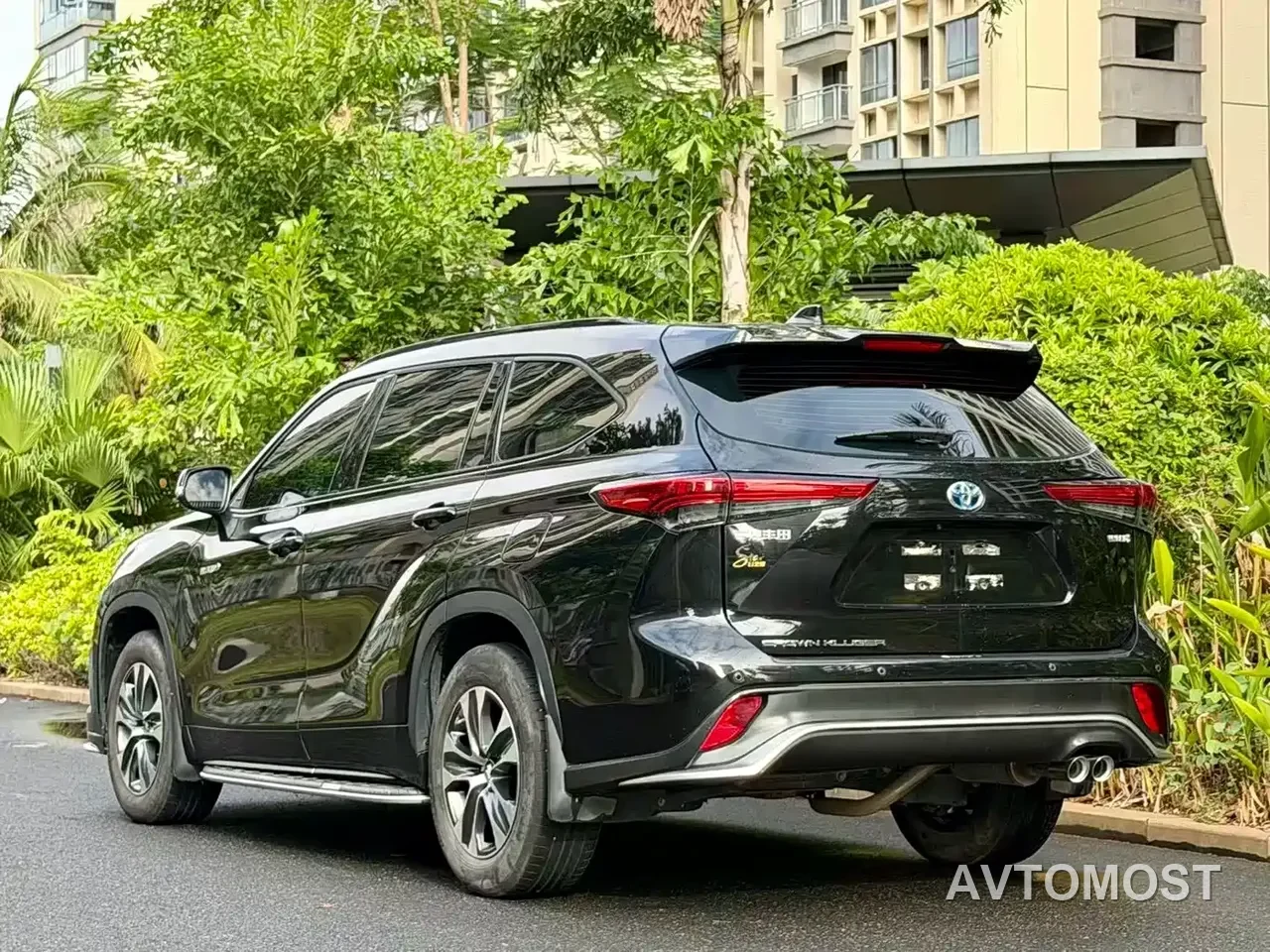 Toyota Crown Kluger 2022 2.5L HEV 2WD Elite Edition — фото 4