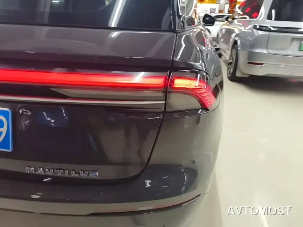 Lincoln Nautilus 2023 2.0T 4WD Premium Hybrid Edition — фото 7