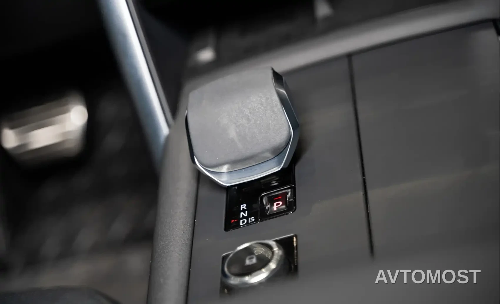 Land Rover Discovery 2021 360PS R-Dynamic SE — фото 15