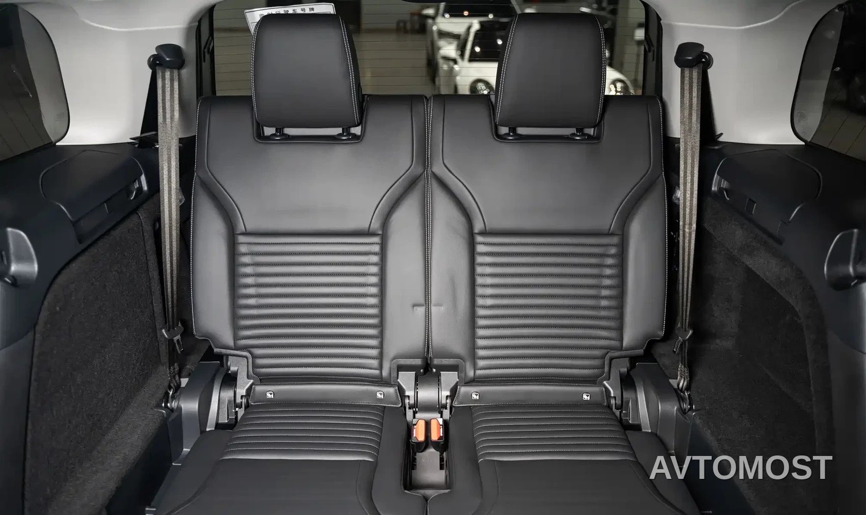 Land Rover Discovery 2021 360PS R-Dynamic SE — фото 21