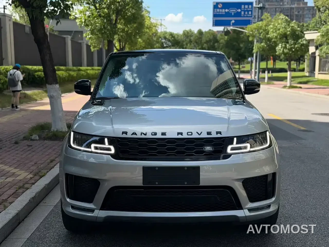Land Rover Range Rover Sport 2022 3.0 L6 Gloss Black Edition — фото 2