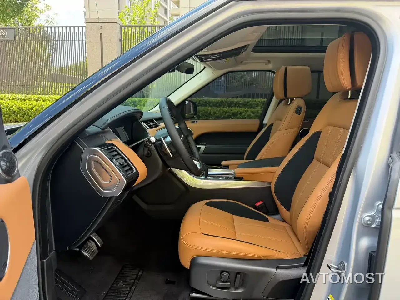 Land Rover Range Rover Sport 2022 3.0 L6 Gloss Black Edition — фото 9