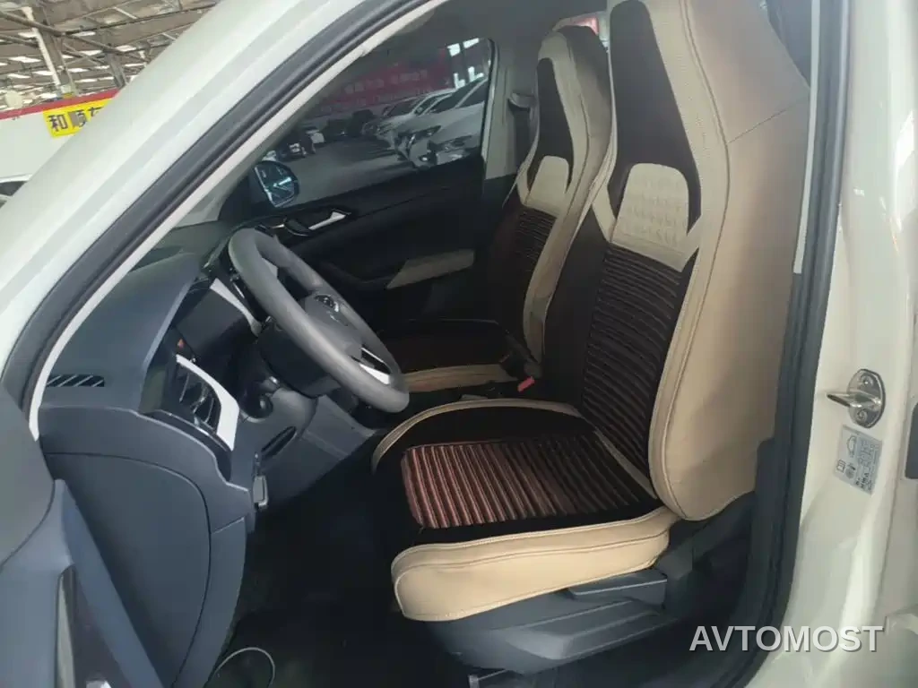 Volkswagen Tharu 2025 Model Rising Star 1.5L Advance Edition — фото 9