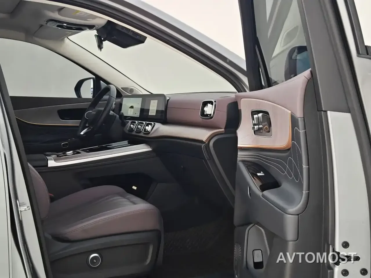 Chery Tiggo 9 C-DM 2025 1.5T 106KM Super Comfort Edition 5-Seater NCM — фото 14