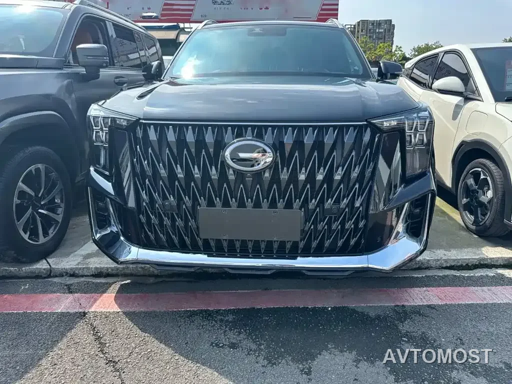 GAC Trumpchi GS8 2022 Dual Engine Series 2.0TM 2WD Premium Edition (7-Seater) — фото 2