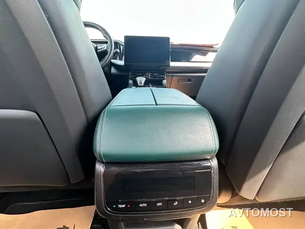 GAC Trumpchi GS8 2022 Dual Engine Series 2.0TM 2WD Premium Edition (7-Seater) — фото 8