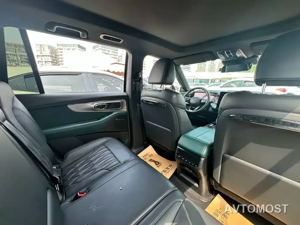 GAC Trumpchi GS8 2022 Dual Engine Series 2.0TM 2WD Premium Edition (7-Seater) — фото 13
