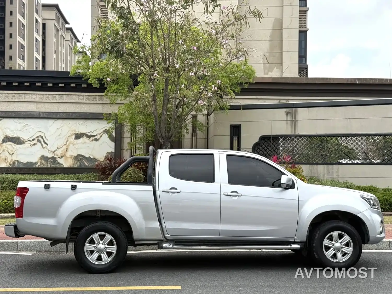 Isuzu Ruimai 2022 2.8T Classic Diesel 2WD Comfort Long Wheelbase JE493ZLQ6E — фото 5