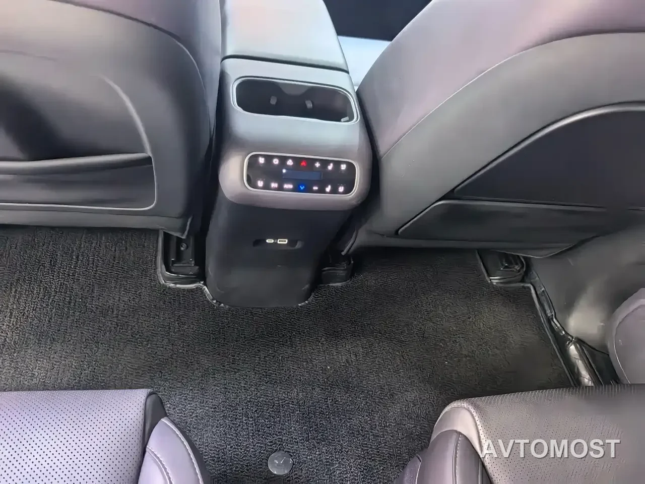 Leapmotor C16 2024 Extended Range 200 Smart Edition — фото 17
