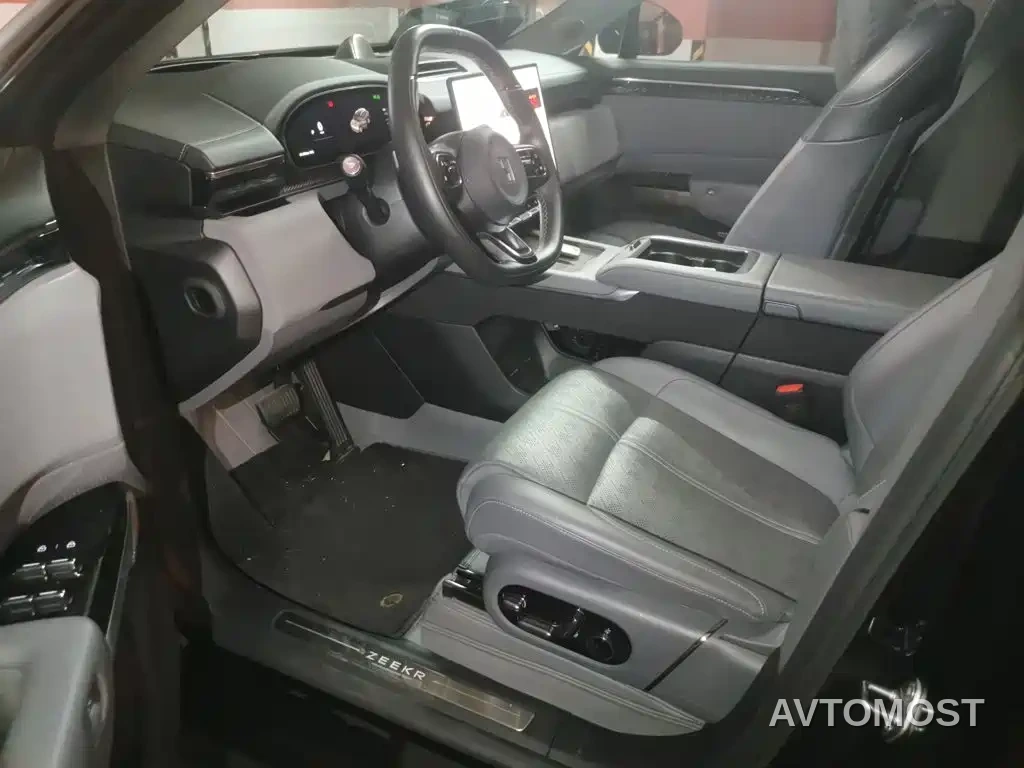 Zeekr 7X 2025 Model 75kWh RWD Smart Driving Edition — фото 13