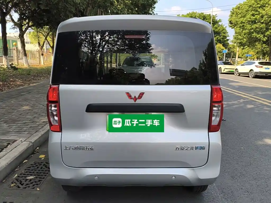 Wuling Zhiguang NEV 2025 Model Comfort — фото 6