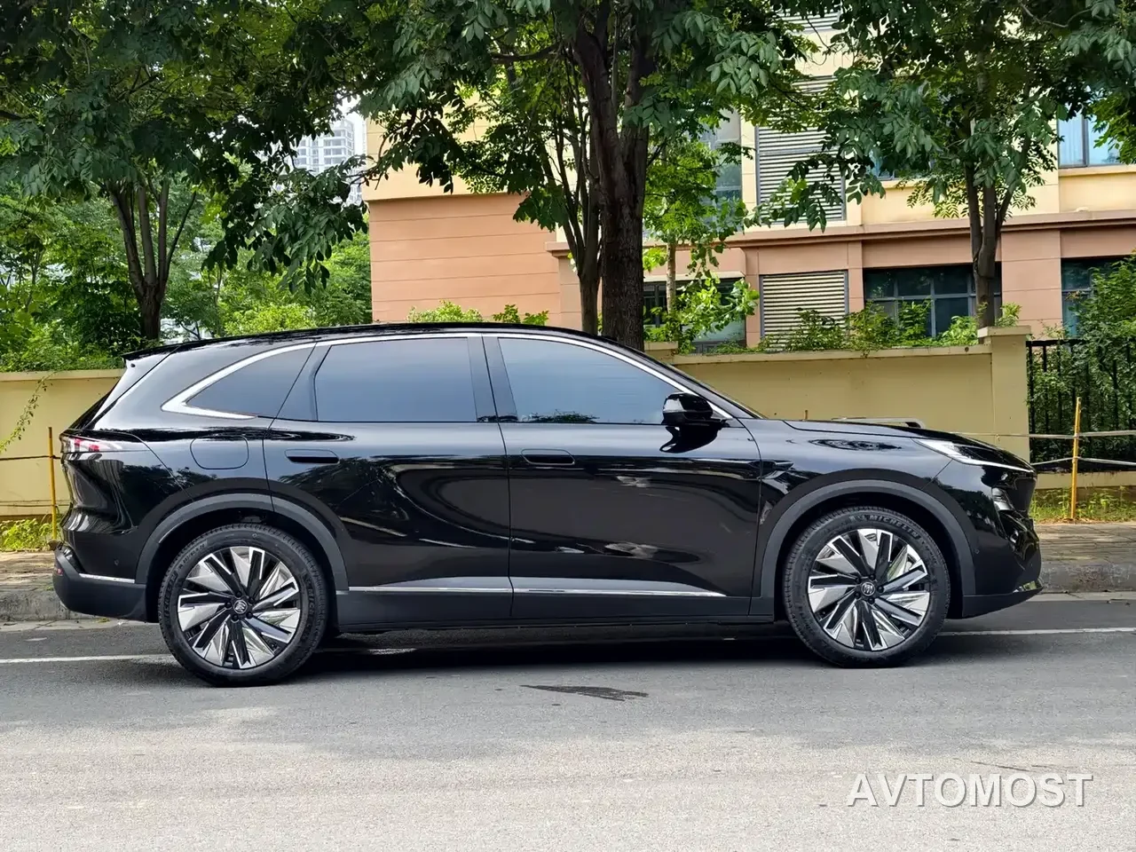 Buick Zhijing E7 2026 Model 1.5T Base Version — фото 11
