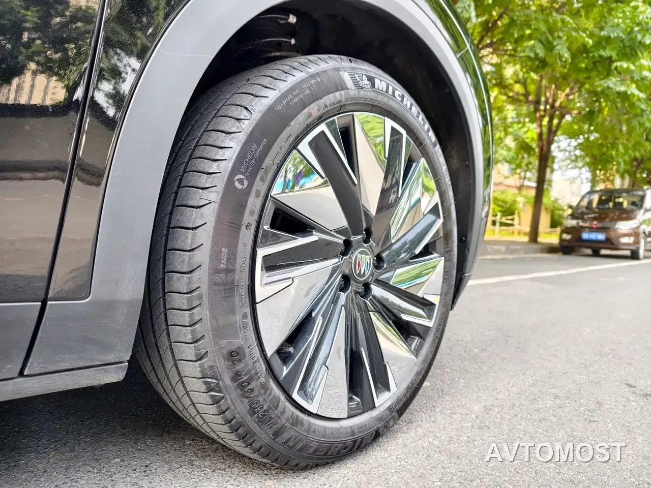 Buick Zhijing E7 2026 Model 1.5T Base Version — фото 2