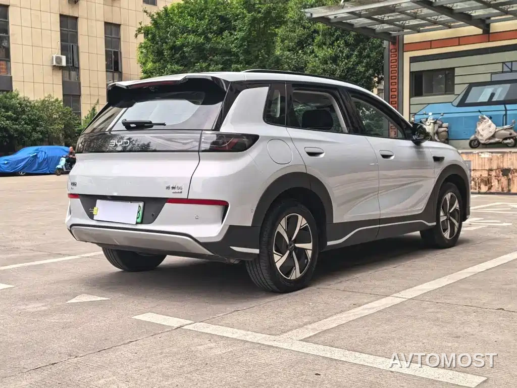 BYD Hai Shi 05 EV 2025 520KM Smart Navigation Edition — фото 12