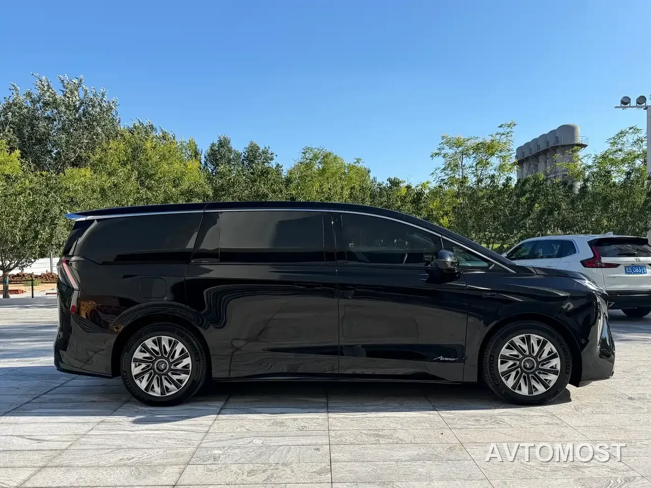 Buick Zhijing Shijia 2026 Model PHEV Base Version — фото 4