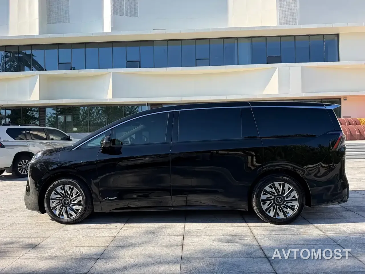 Buick Zhijing Shijia 2026 Model PHEV Base Version — фото 8