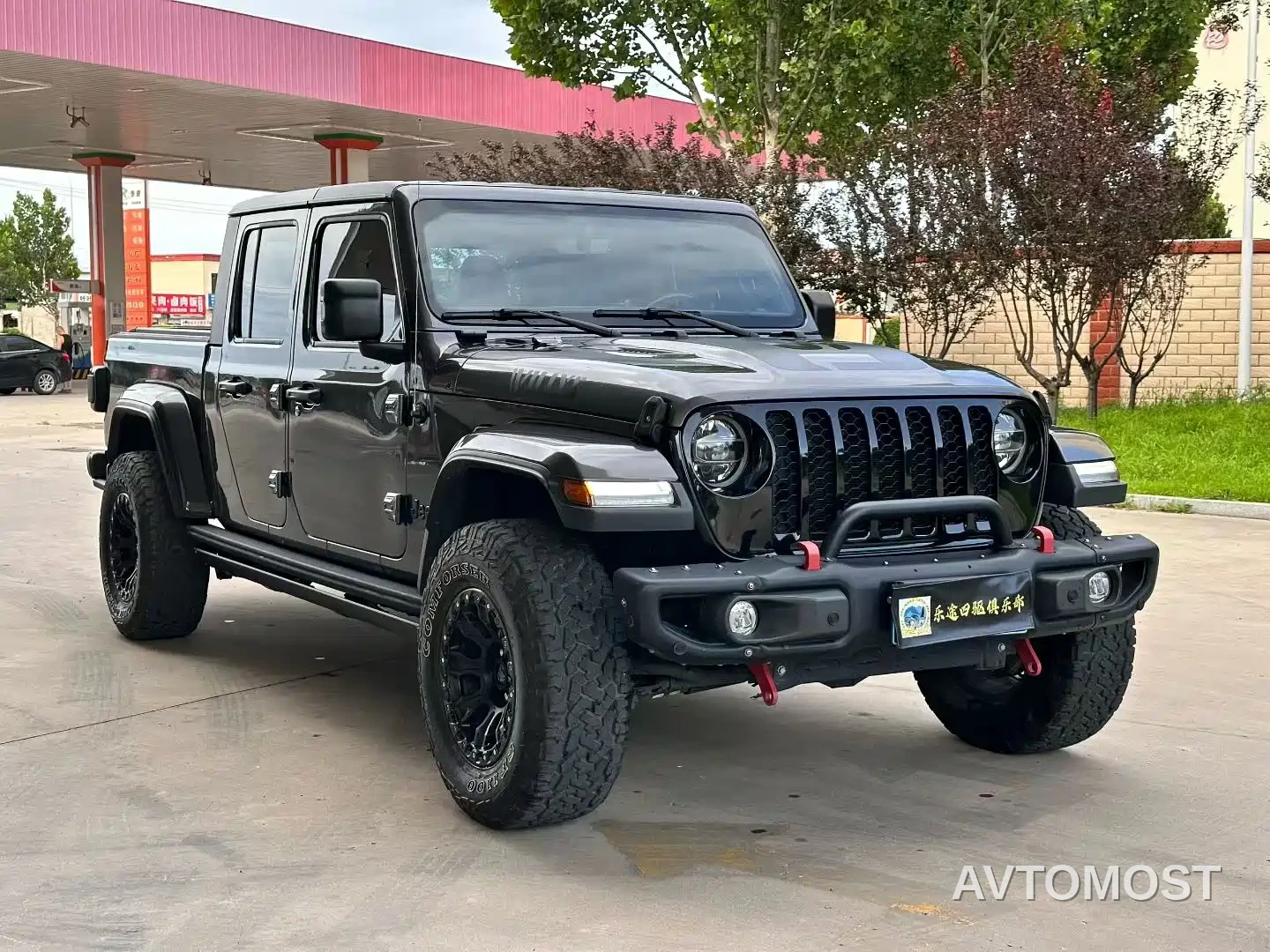 Jeep Gladiator 2022 3.6L Pioneer Edition — фото 3