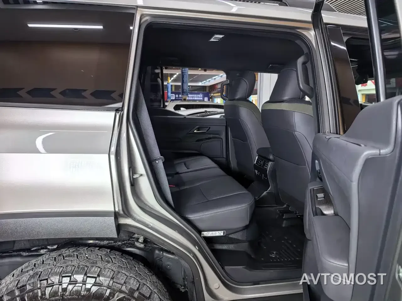 Lexus GX 2024 OVERTRAIL Summit Edition — фото 14