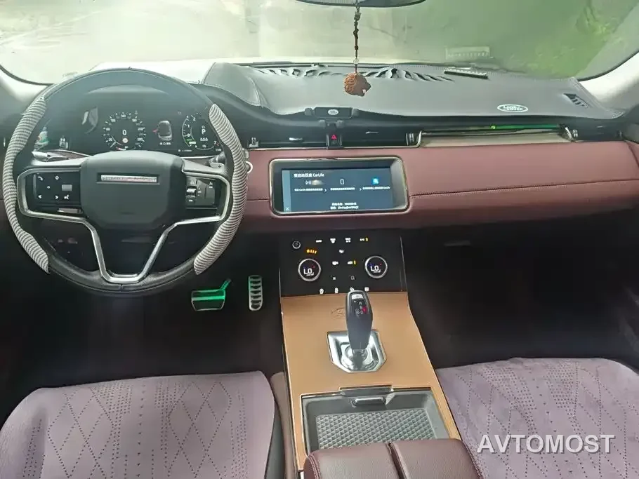 Land Rover Range Rover Evoque New Energy 2022 Range Rover Evoque L P300e Plug-in Hybrid — фото 11