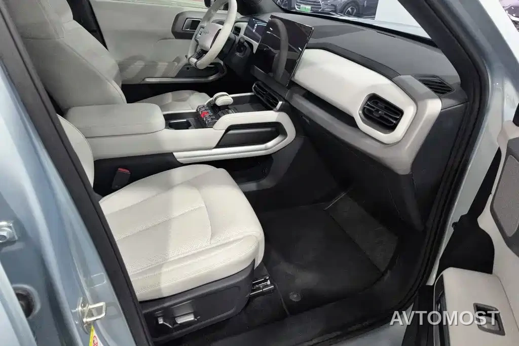 Fang Cheng Bao Titanium 3 2025 Model 501KM AWD Smart Drive Max Edition — фото 6