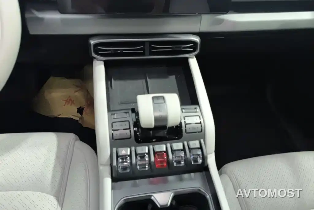 Fang Cheng Bao Titanium 3 2025 Model 501KM AWD Smart Drive Max Edition — фото 14