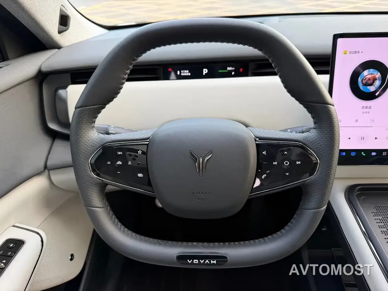 Voyah Zhiyin 2024 Long Range Super Charging Edition — фото 16
