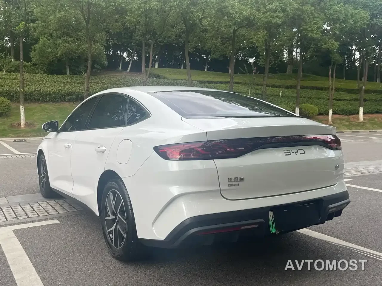 BYD Qin L 2024 DM-i 80KM Superior — фото 6