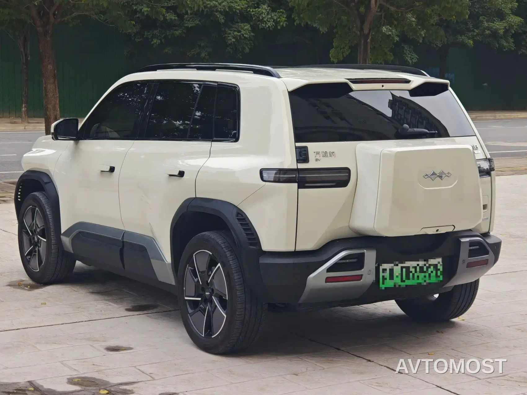 Fang Cheng Bao Titanium 3 2025 Model 501KM AWD Smart Drive Max Edition — фото 8