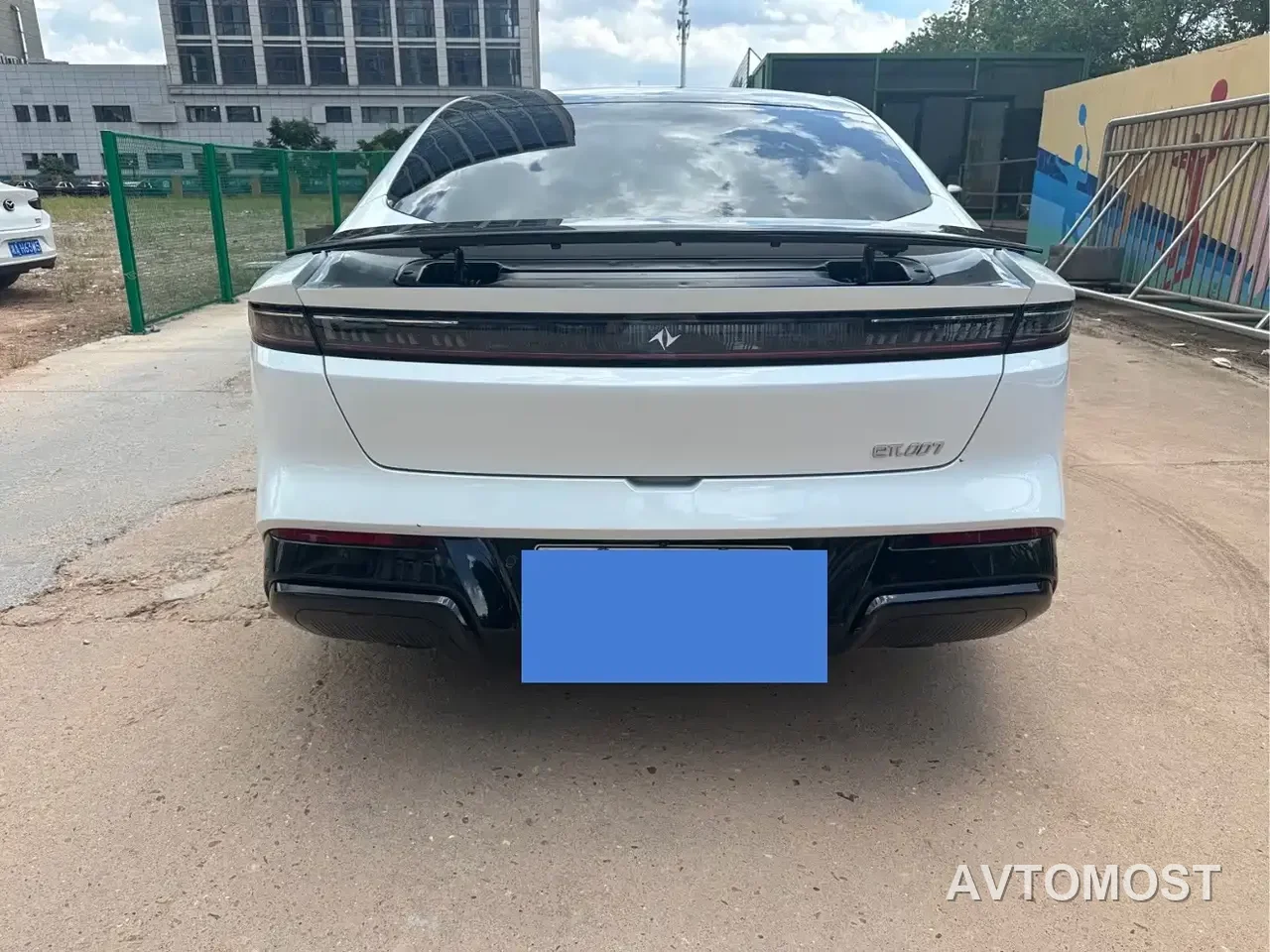 Dongfeng Yipai eπ007 2025 EREV 230Air Cruise Edition — фото 6