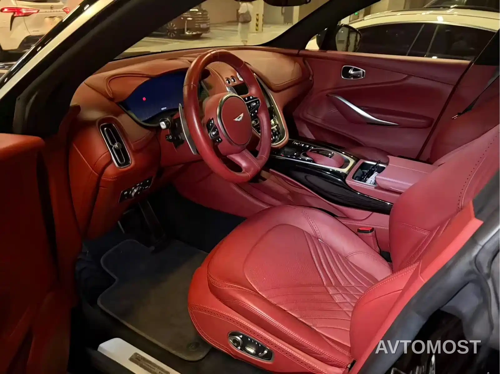 Aston Martin DBX 2020 4.0T V8 1913 First Edition Limited — фото 6