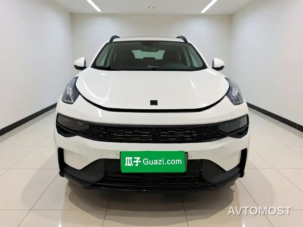 Lynk & Co 01 EM-P 2022 1.5TD PHEV Plus — фото 2