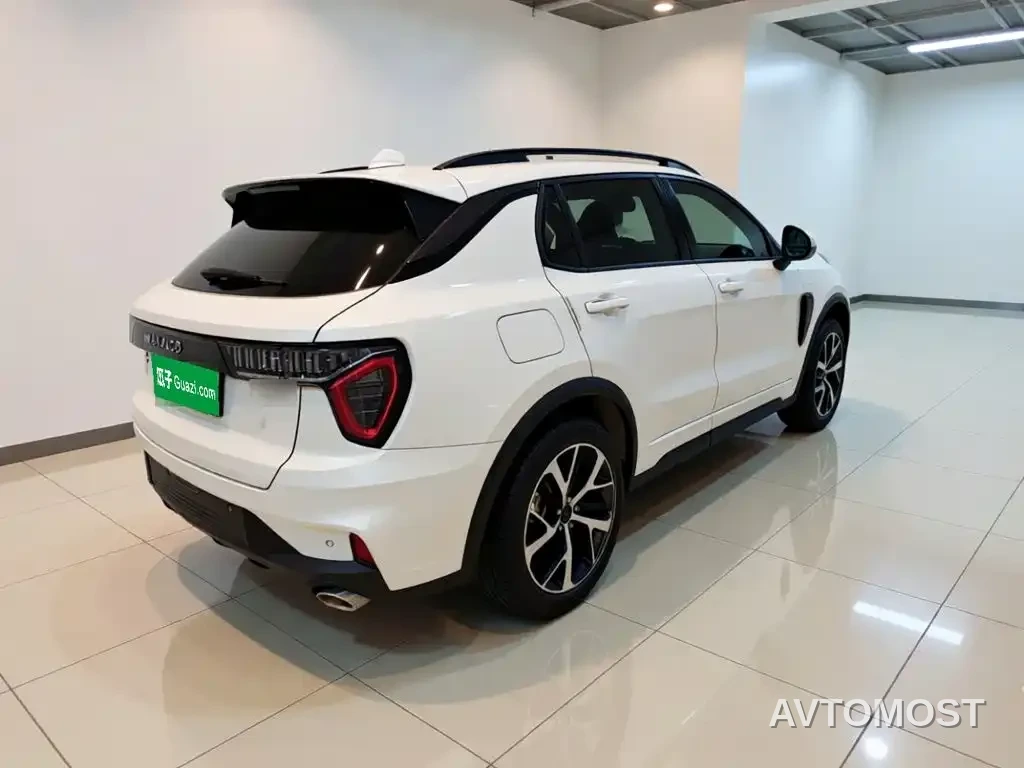 Lynk & Co 01 EM-P 2022 1.5TD PHEV Plus — фото 6