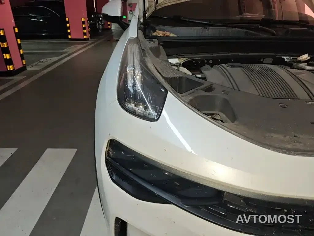 Lynk & Co 01 EM-P 2022 1.5TD PHEV Plus — фото 7